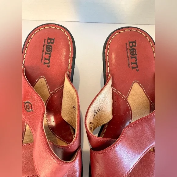 Born Red Leather Cushioned Wedge with Toe Strap Sandals Size 8 - Picture 5 of 15
